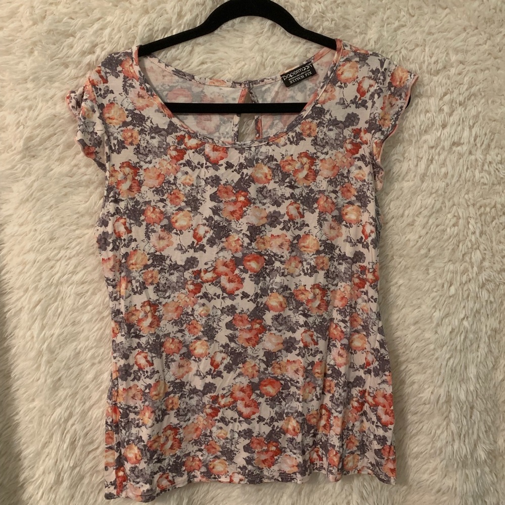 Teslow Flutter Sleeve Knit Top